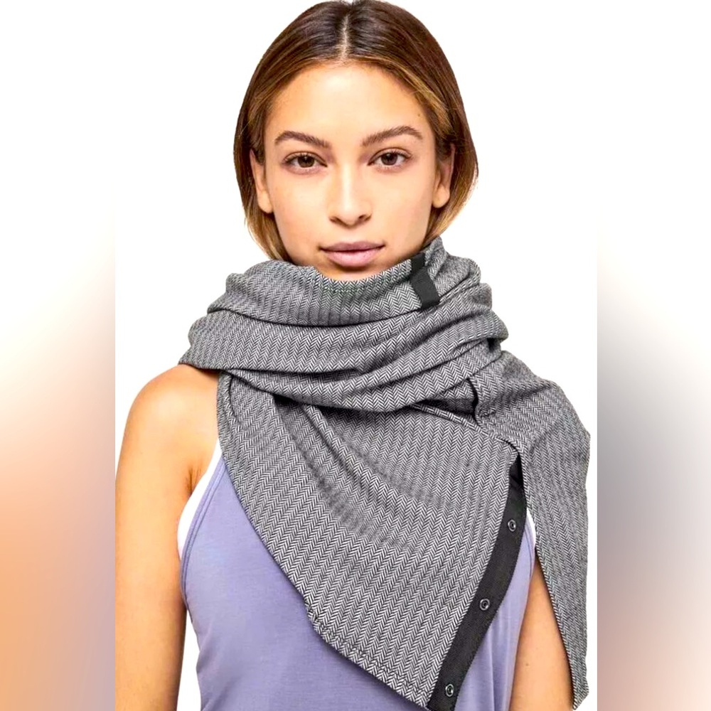 Lululemon Vinyasa Scarf Herringbone Pattern
